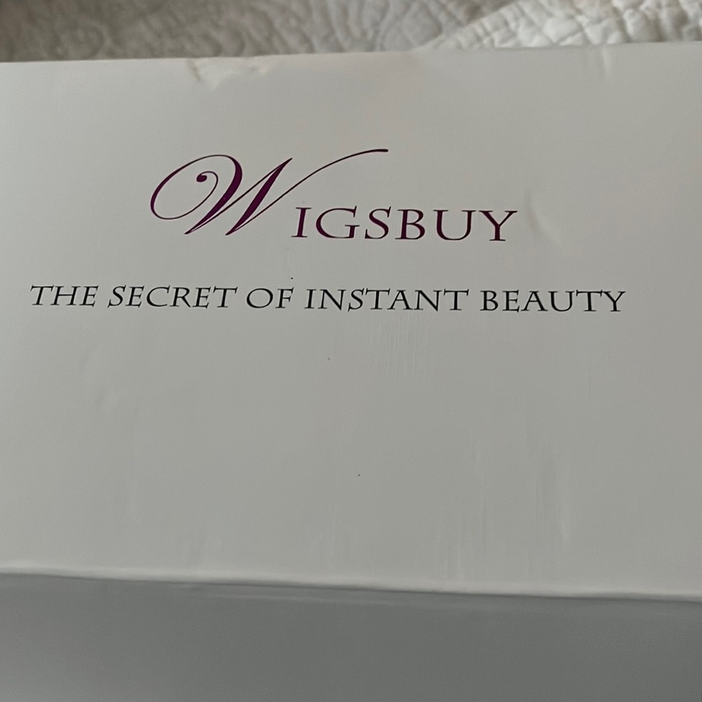 Brand New Wigsbuy platinum wig.